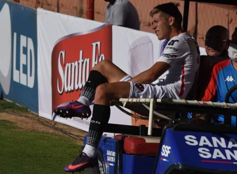 En el partido que fue victoria de Patronato ante Unión, el mediocampista se retiró lesionado. En las últimas horas, el club confirmó que Agustín Pastorelli tuvo un esguince de tobillo de grado 2.