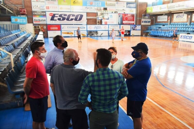 La burbuja de la Liga Argentina de Vóley a desarrollarse en la capital entrerriana ya tiene todo confirmado para el arranque de la actividad. Desde la sede y el alojamiento para las delegaciones, hasta la fecha en que se pondrá en marcha la competencia.