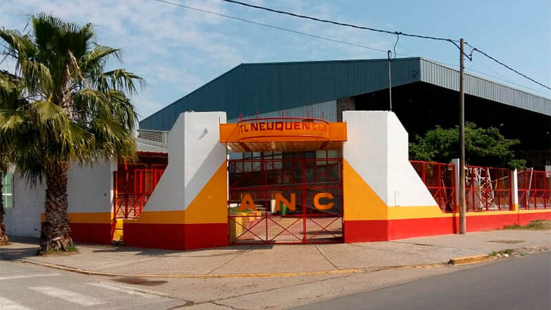 La pandemia por el coronavirus no es sólo virósica, sino también económica. Las instituciones atraviesan graves crisis que deben afrontar con iniciativa. En La Cábala hacemos un repaso por los clubes: ahora, Neuquén.