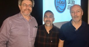 El paranaense Sebastián Svetliza, dejó de ser el Director Deportivo de la Liga Argentina de Básquetbol. El entrenador había asumido al cargo en octubre del 2019, pero La Cábala pudo saber que finalmente no continuará en él.