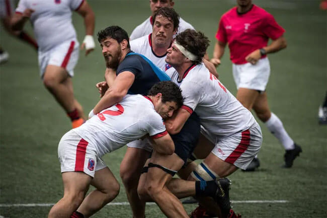 El equipo de Argentina XV logró la victoria ante Chile por 25-24 en el debut del Cuatro Naciones que se disputa en Montevideo, Uruguay, el paranaense Javier Ortega Desio fue titular.
