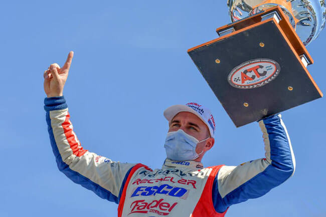 El piloto paranaense ganó ambas carreras disputadas en la doble fecha en el circuito Roberto Mouras, este domingo Werner cerró de gran manera y dominó La Plata, consiguiendo el primer lugar de clasificación a la Copa de Oro.
