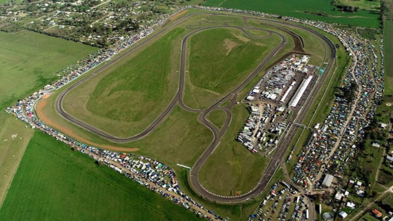 La Asociación de Corredores del Turismo Carretera (ACTC) confirmó las fechas para el 2021. Las cuatro categorías que la componen ya tienen definido su calendario. Habrá participación de pilotos entrerrianos.