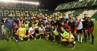 La Copa Argentina ya puso en marcha los 32avos de final y Defensores de Pronunciamiento cayó ante River por 4-0 en el Florencio Sola. Con el debut de Sergio Chitero en el banco de suplentes, el conjunto entrerriano disputó un partido histórico.