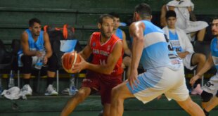 Echagüe venció a San Isidro por 79-72 en el marco de la segunda burbuja de la conferencia norte. Tras nueve encuentros disputados en la Liga, el Negro sumó en el día de hoy, su cuarta victoria en lo que va de la competencia.