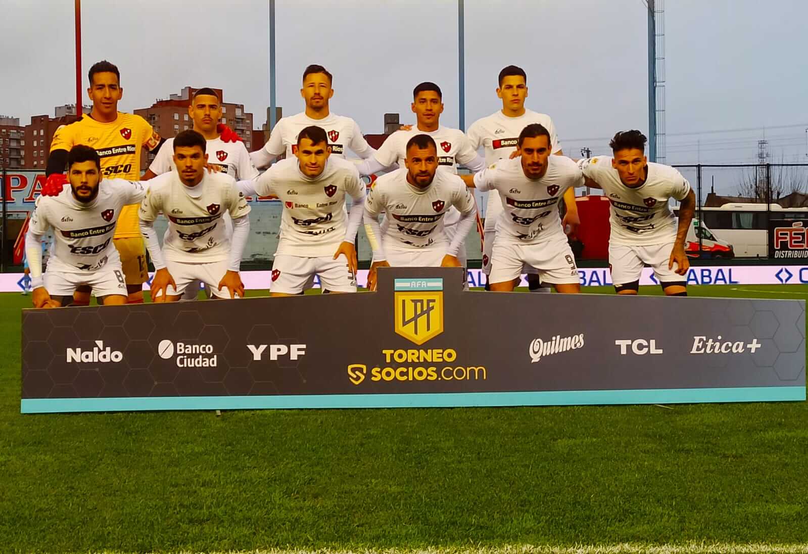 Patronato remontó un partido complicado desde el inicio. Después de irse al descanso 2 a 1, logró el empate agónico con gol del ingresado Junior Arias. El rojinegro suma 8 puntos de 15 posibles.