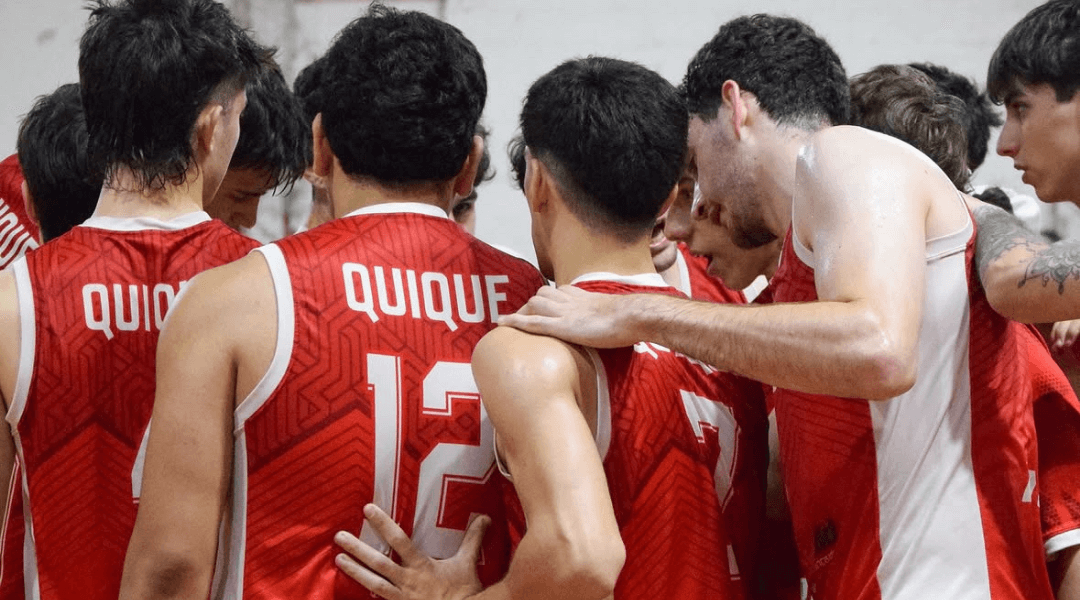 Quique ganó y avanzó a semifinales del torneo local