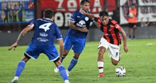 No cumplió como local